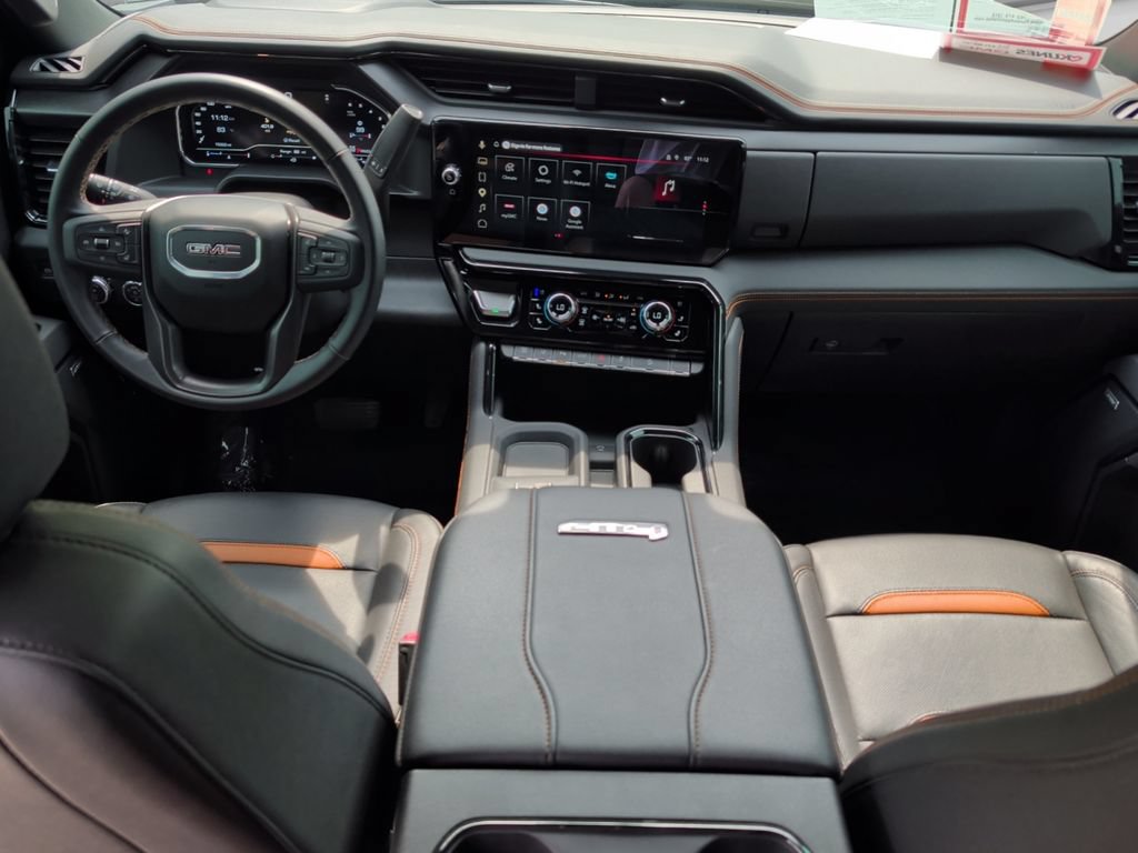Used 2025 GMC Sierra 3500 AT4 w/ AT4 Premium Plus Package AWD/4WD image 18
