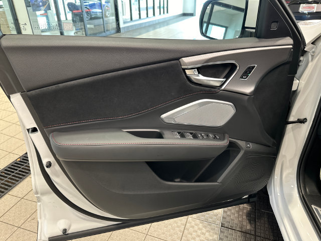 Used 2026 Acura RDX w/ Advance Package AWD/4WD image 12