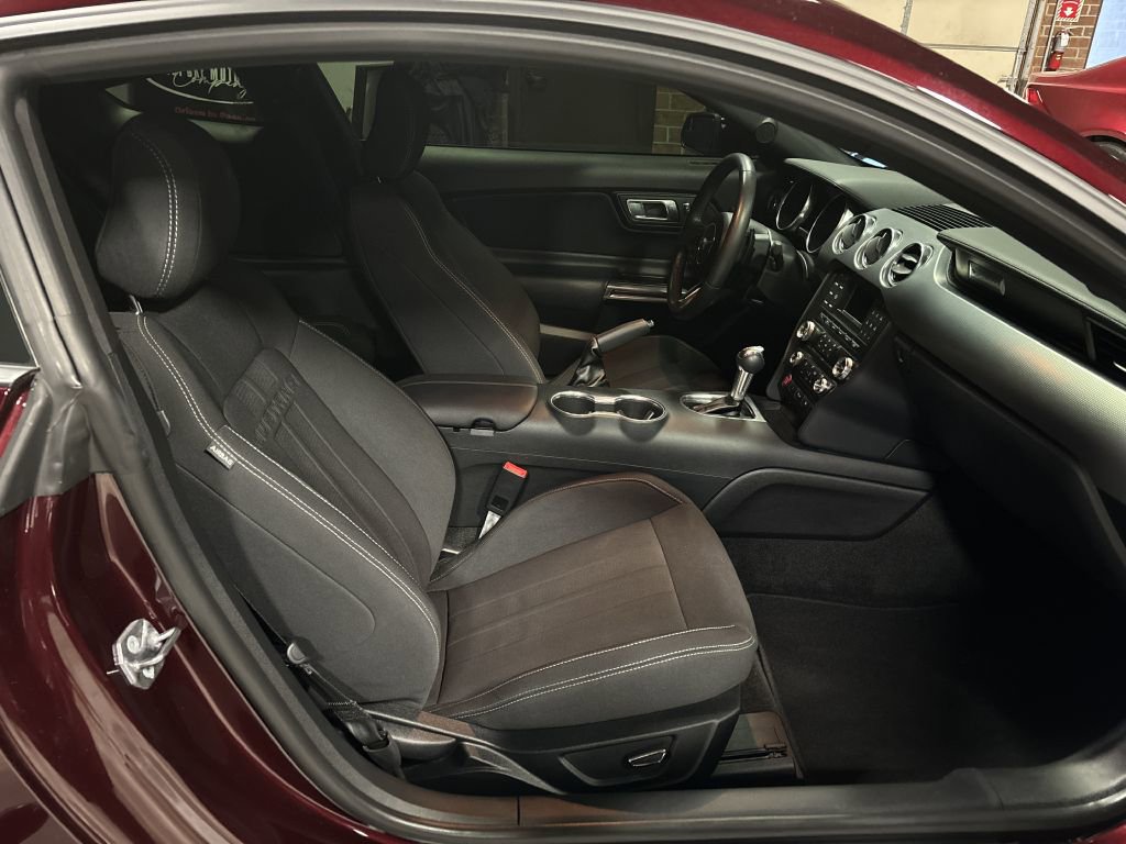 Used 2018 Ford Mustang GT RWD image 49