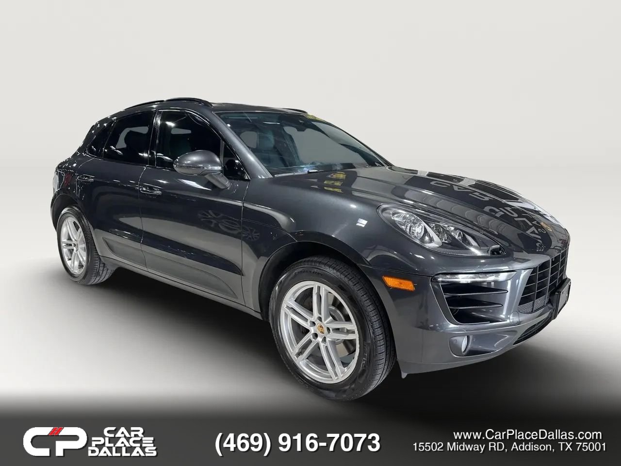 Used 2018 Porsche Macan AWD/4WD image 2