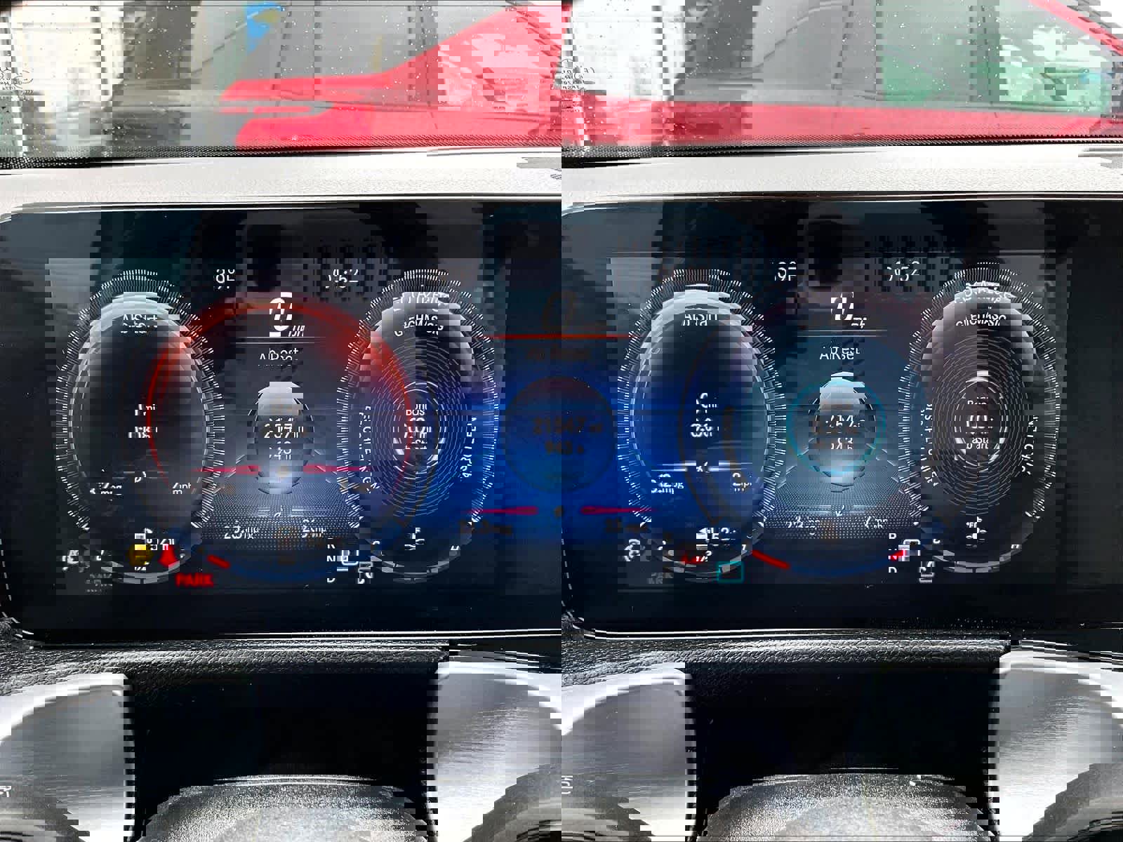 Used 2022 Mercedes-Benz GLB 250 4MATIC image 26