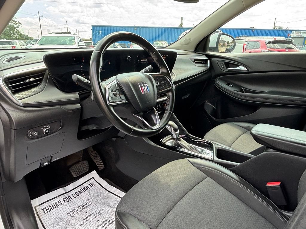 Used 2024 Buick Encore GX Preferred FWD image 9