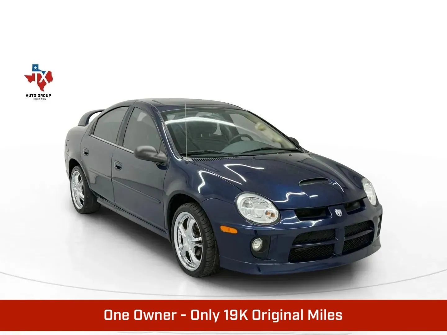 Used 2005 Dodge Neon SXT image 1