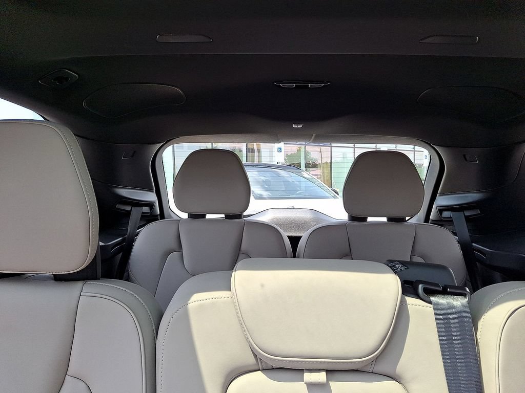 Certified 2026 Volvo XC90 B6 Plus AWD/4WD image 13