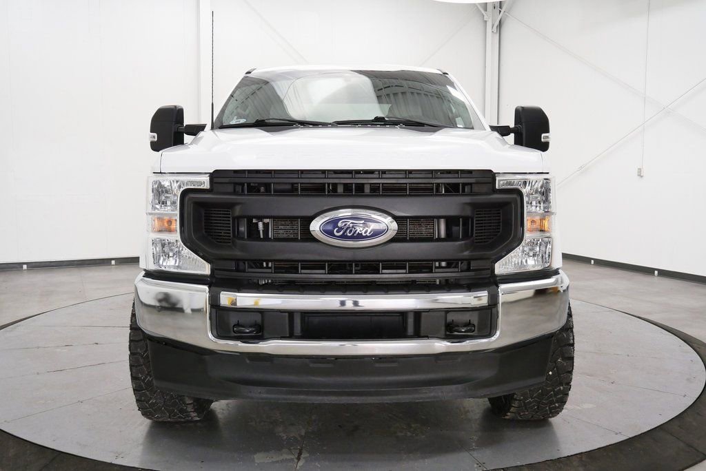 Used 2022 Ford F250 XL w/ Power Equipment Group image 2