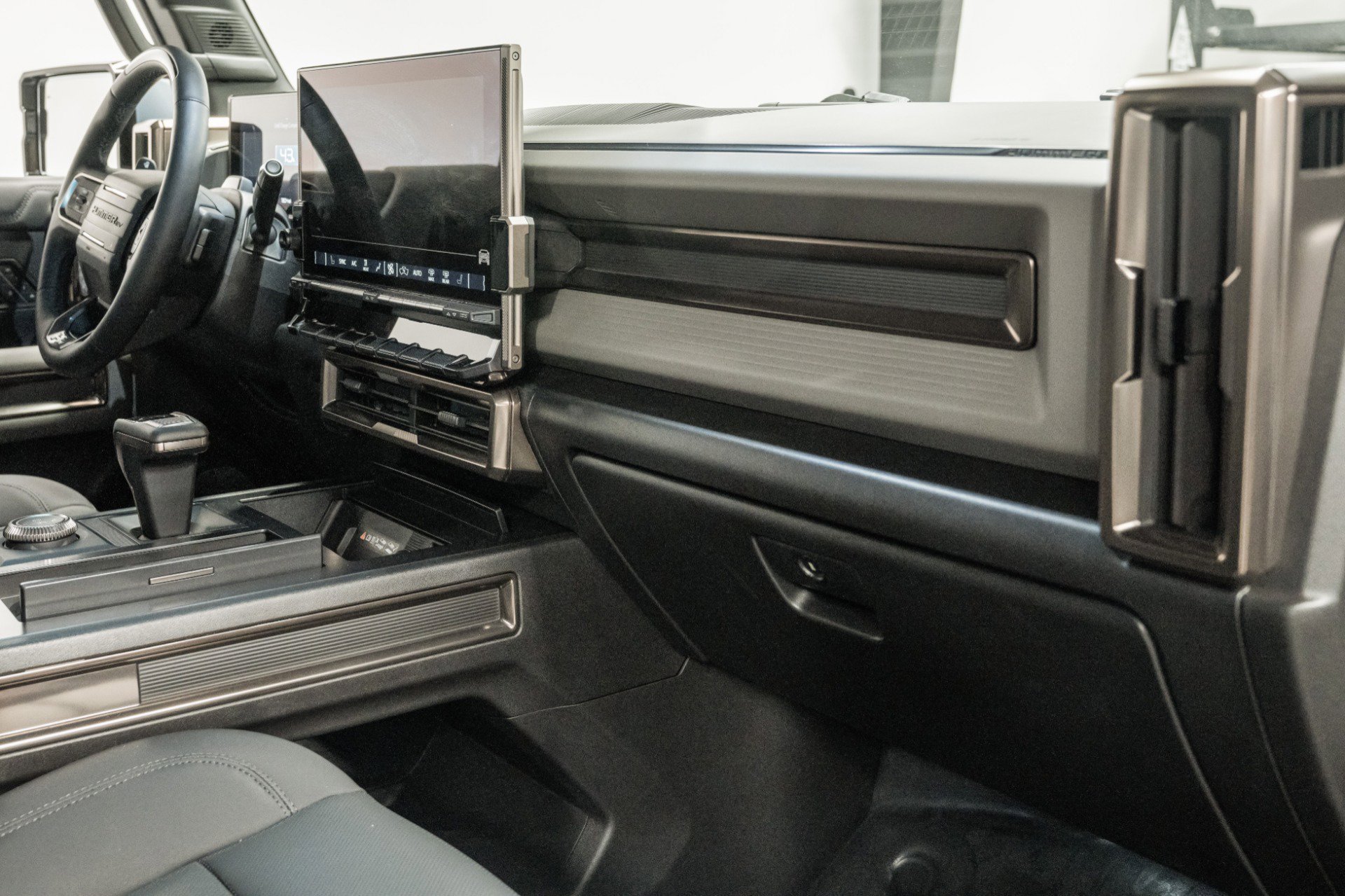 Used 2024 GMC Hummer EV 3X w/ Omega Edition image 12