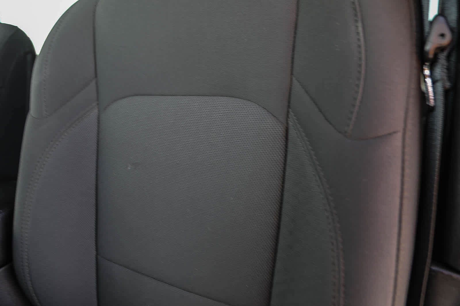 Used 2022 Jeep Wrangler Sport image 25