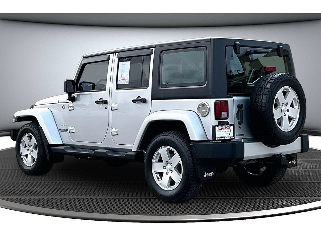 Used 2011 Jeep Wrangler Unlimited Sahara w/ Dual Top Group AWD/4WD image 19