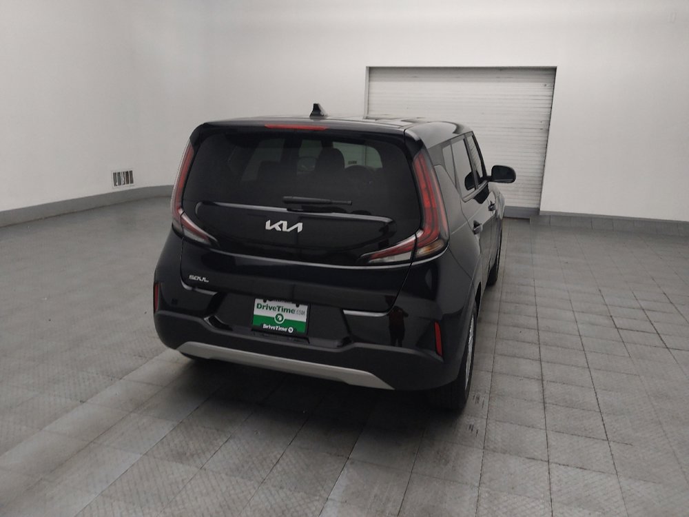 Used 2023 Kia Soul LX w/ LX Technology Package image 7