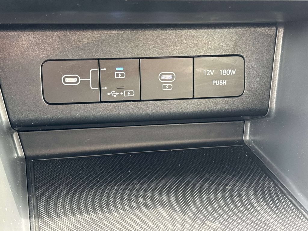 Used 2025 Hyundai Sonata SEL FWD image 22