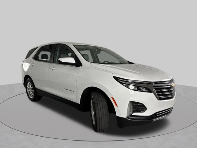Used 2023 Chevrolet Equinox LT w/ Driver Convenience Package AWD/4WD image 4