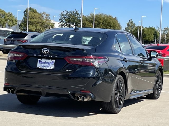 Used 2024 Toyota Camry XSE FWD image 4