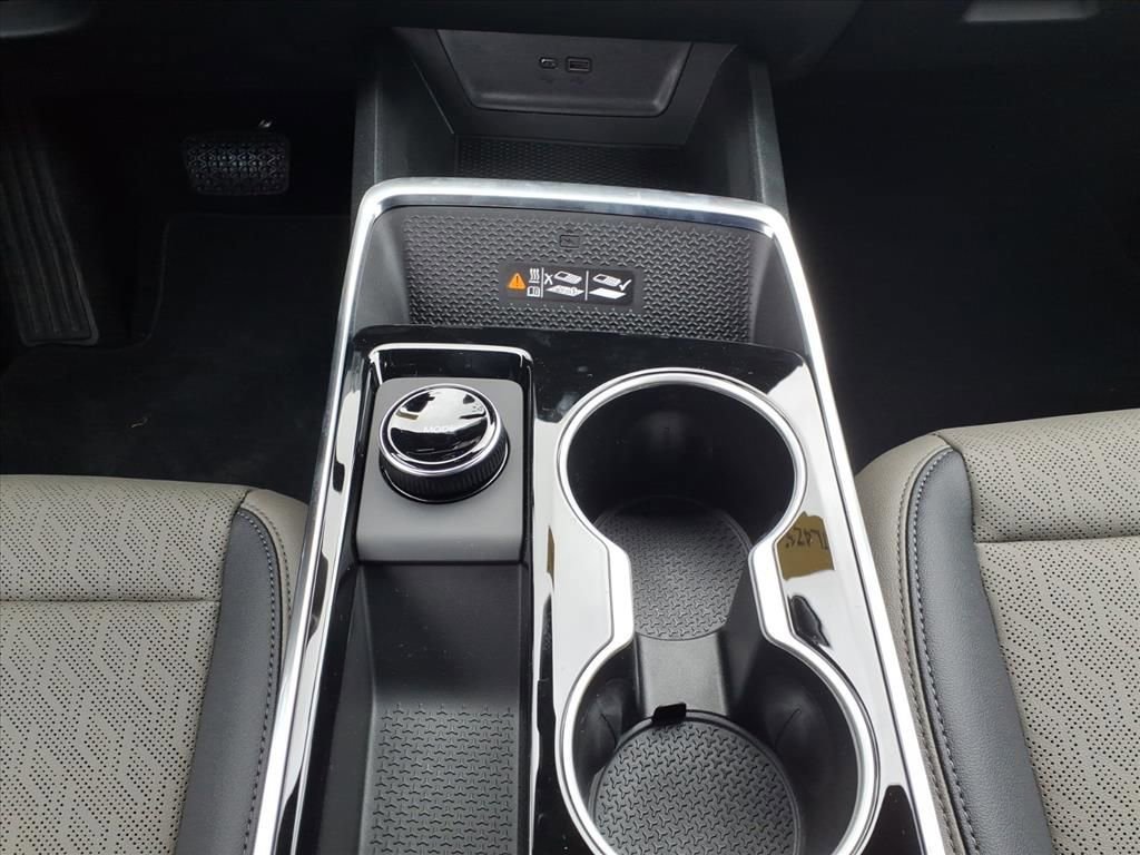 New 2026 Chevrolet Equinox LT w/ Convenience Package II image 16