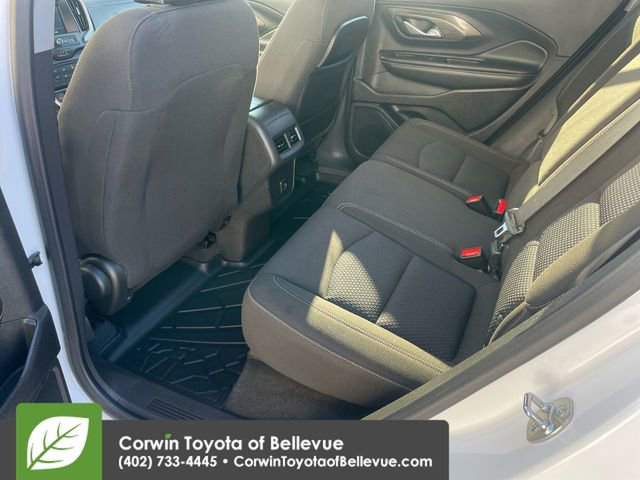 Used 2024 GMC Terrain SLE image 22