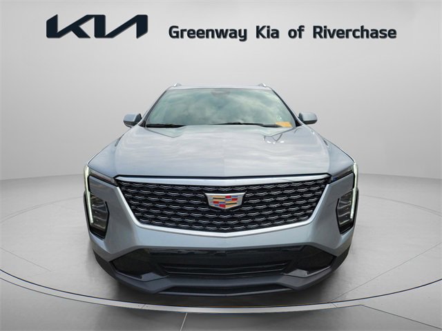 Used 2025 Cadillac XT4 Premium Luxury image 2