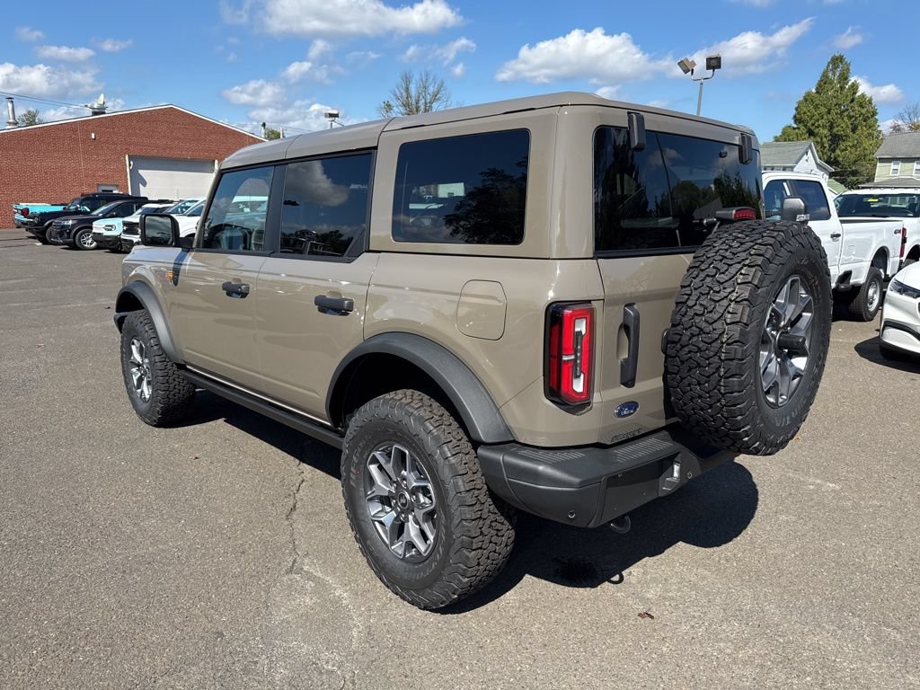 New 2025 Ford Bronco Badlands AWD/4WD image 4