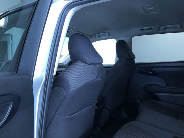 Used 2024 Toyota Highlander LE image 21