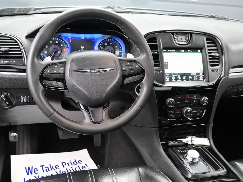 Used 2023 Chrysler 300 S image 32