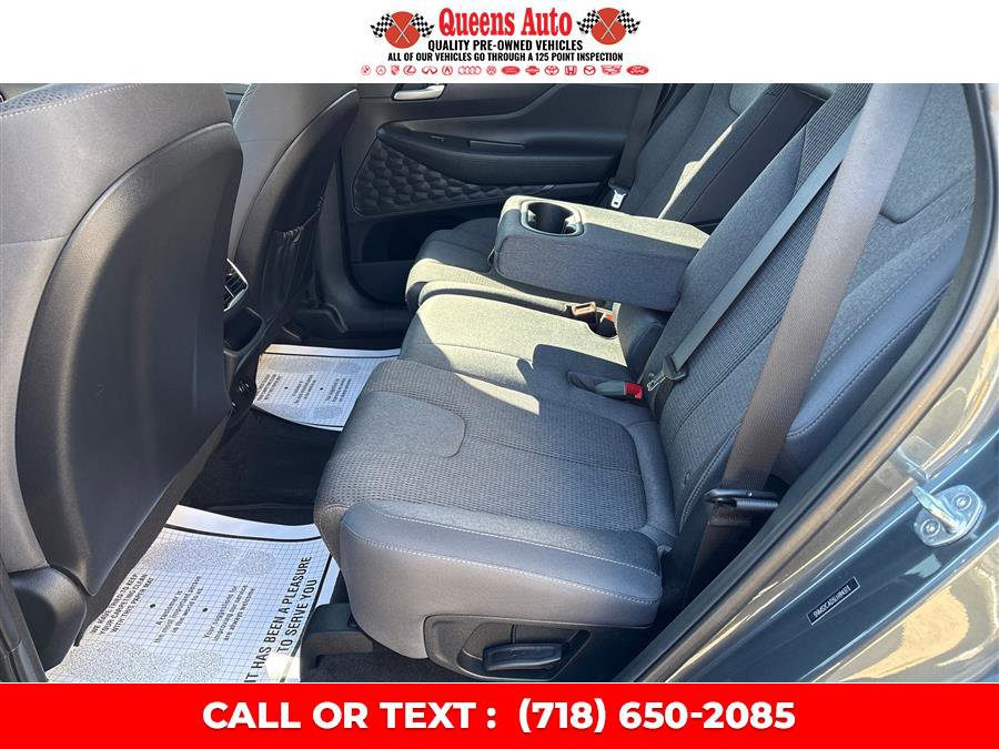 Used 2020 Hyundai Santa Fe SE image 11