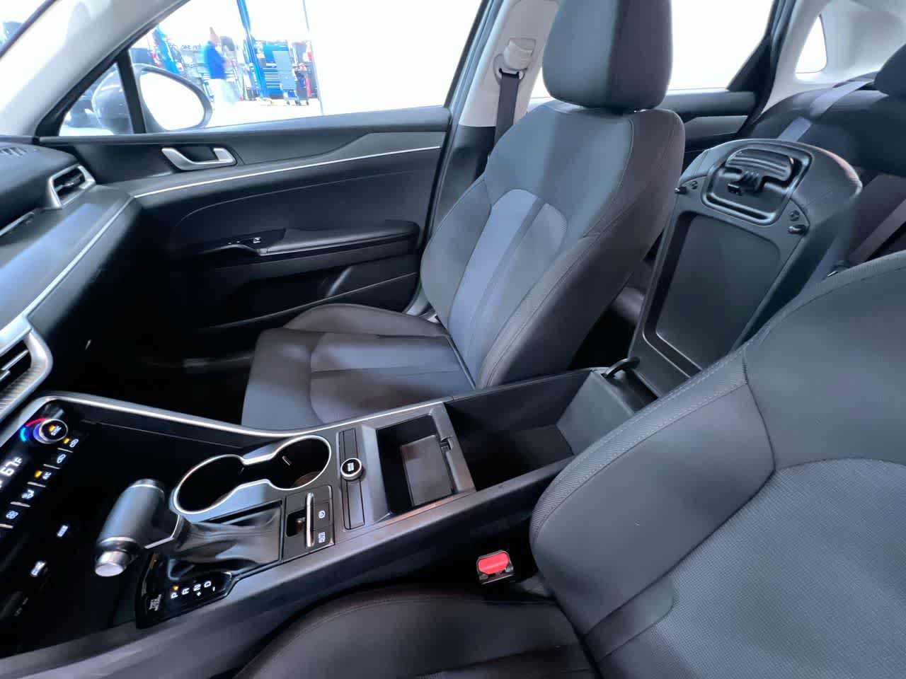 Used 2022 Kia K5 LXS AWD/4WD image 30