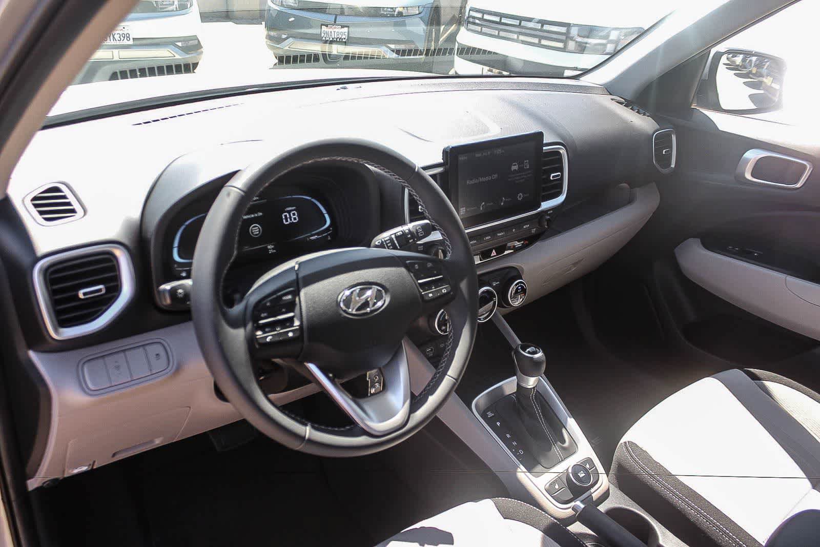 New 2026 Hyundai Venue SEL FWD image 23