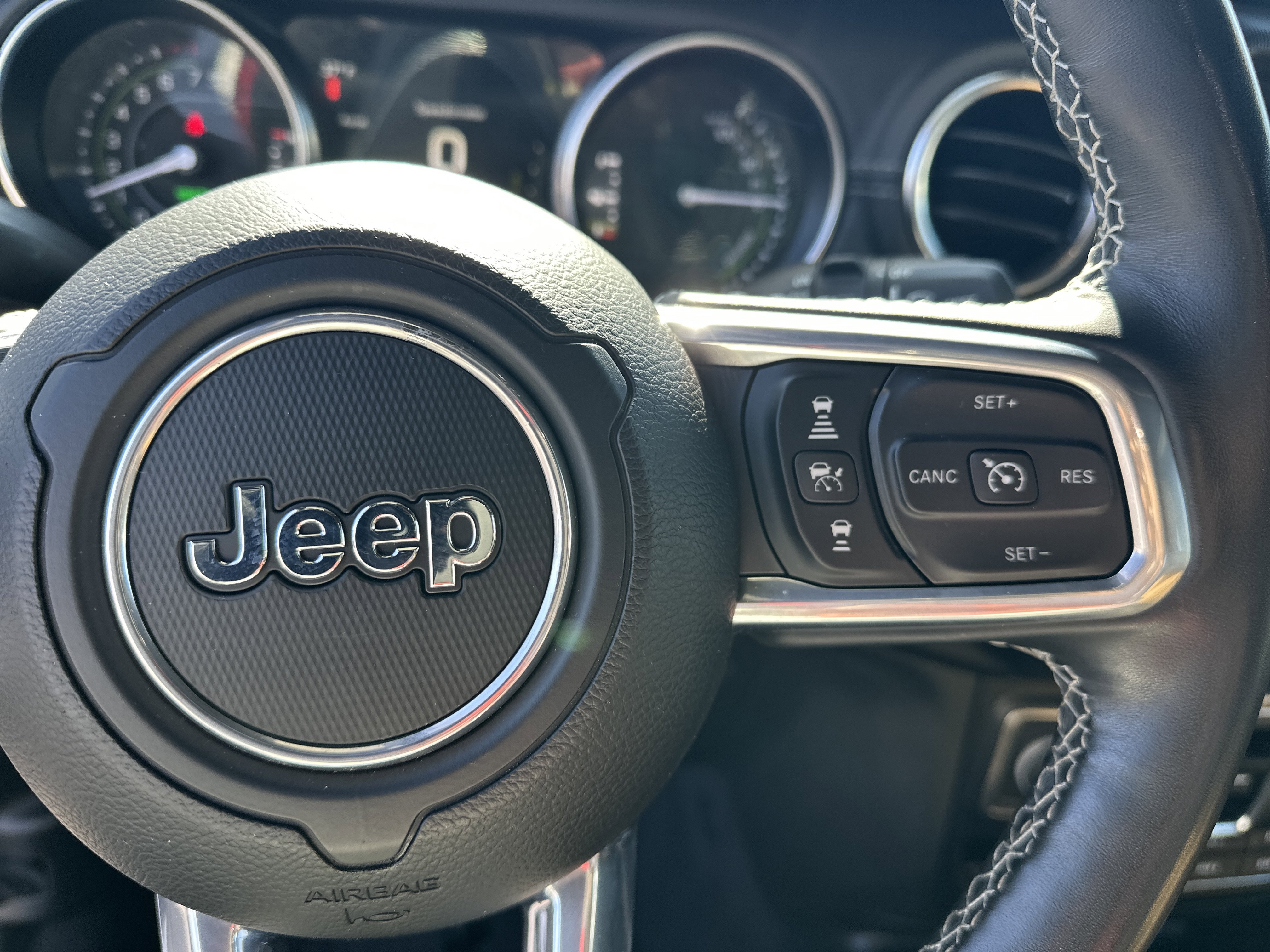 Used 2021 Jeep Wrangler Unlimited Sahara w/ Cold Weather Group image 26