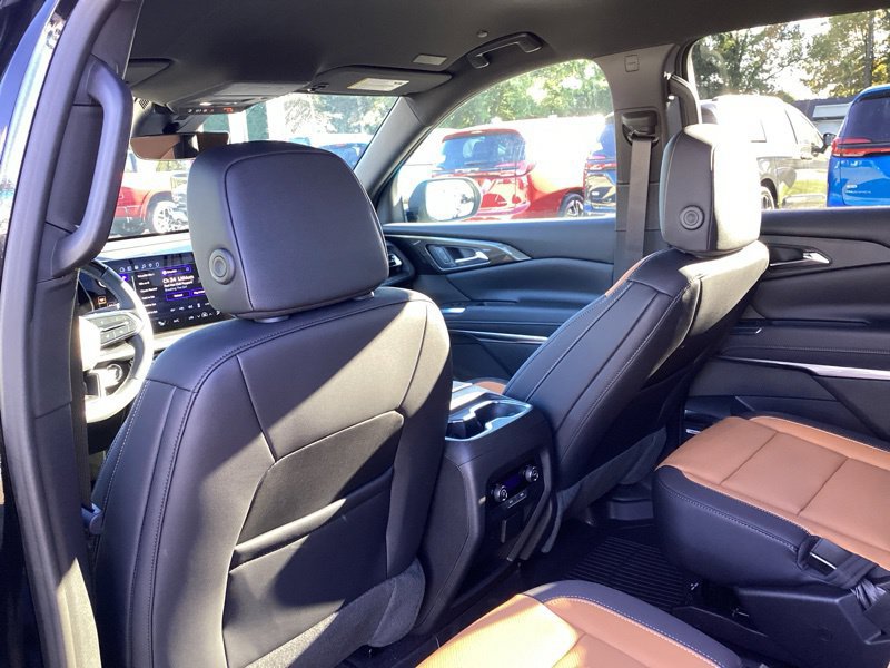 New 2027 Chevrolet Traverse Z71 w/ Enhanced Driving Package AWD/4WD image 20
