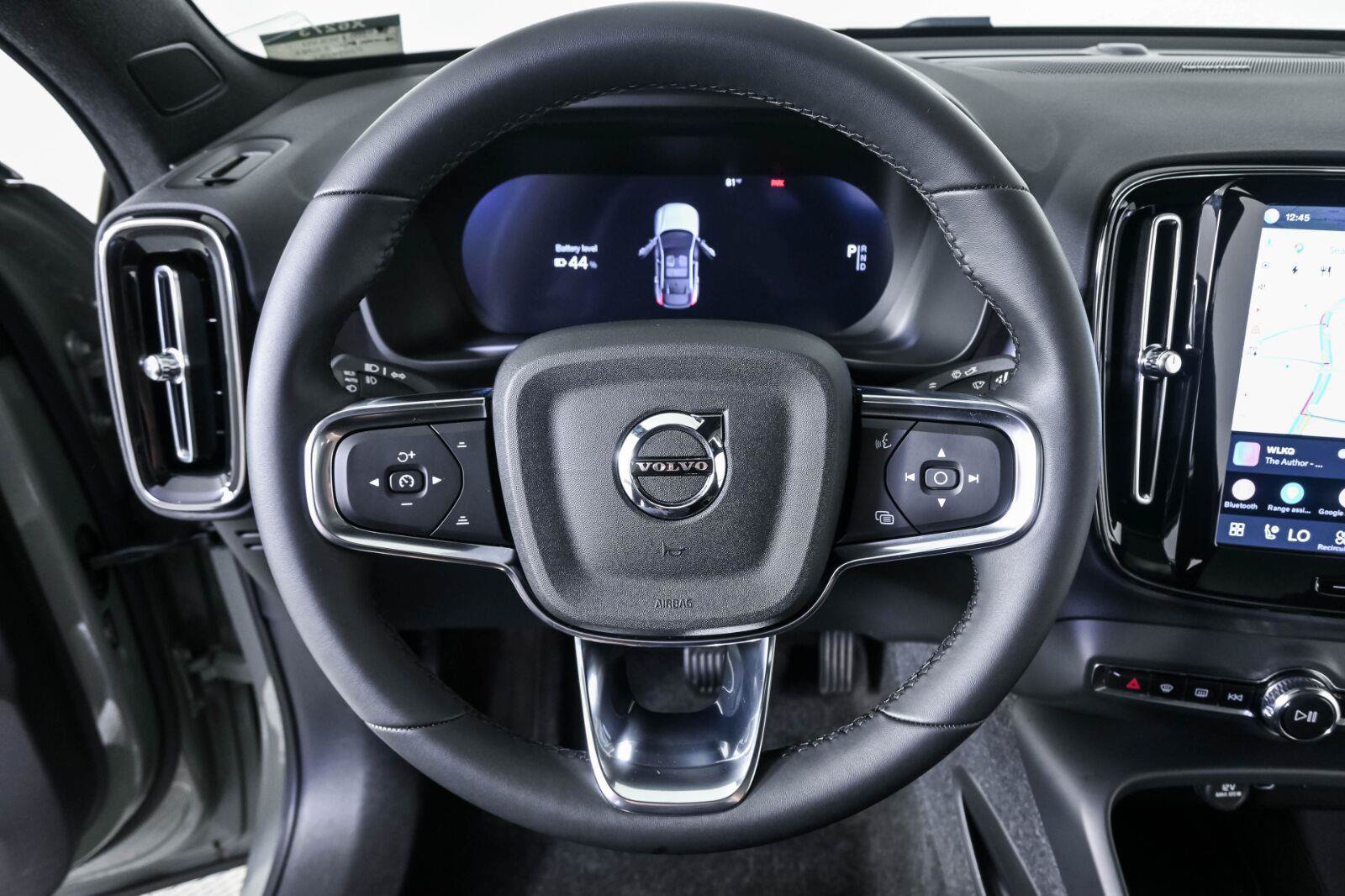 Certified 2023 Volvo C40 P8 Recharge Ultimate w/ Protection Package Premier AWD/4WD image 9