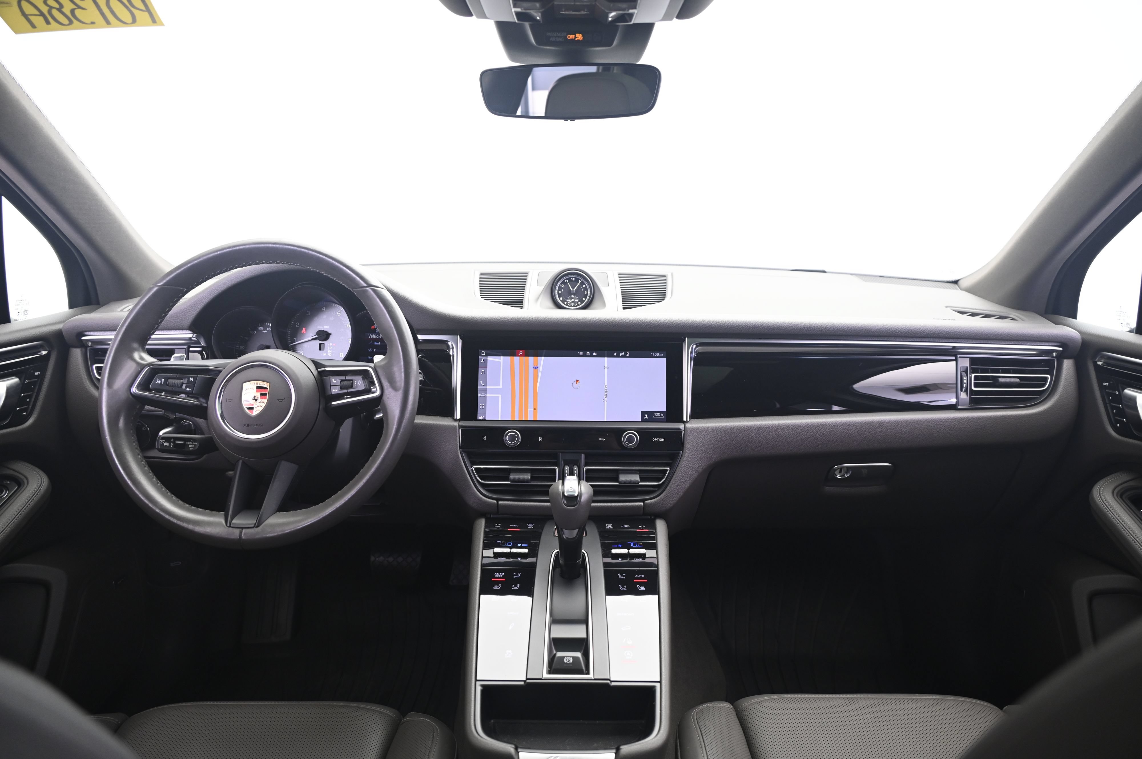 Certified 2024 Porsche Macan S AWD/4WD image 31
