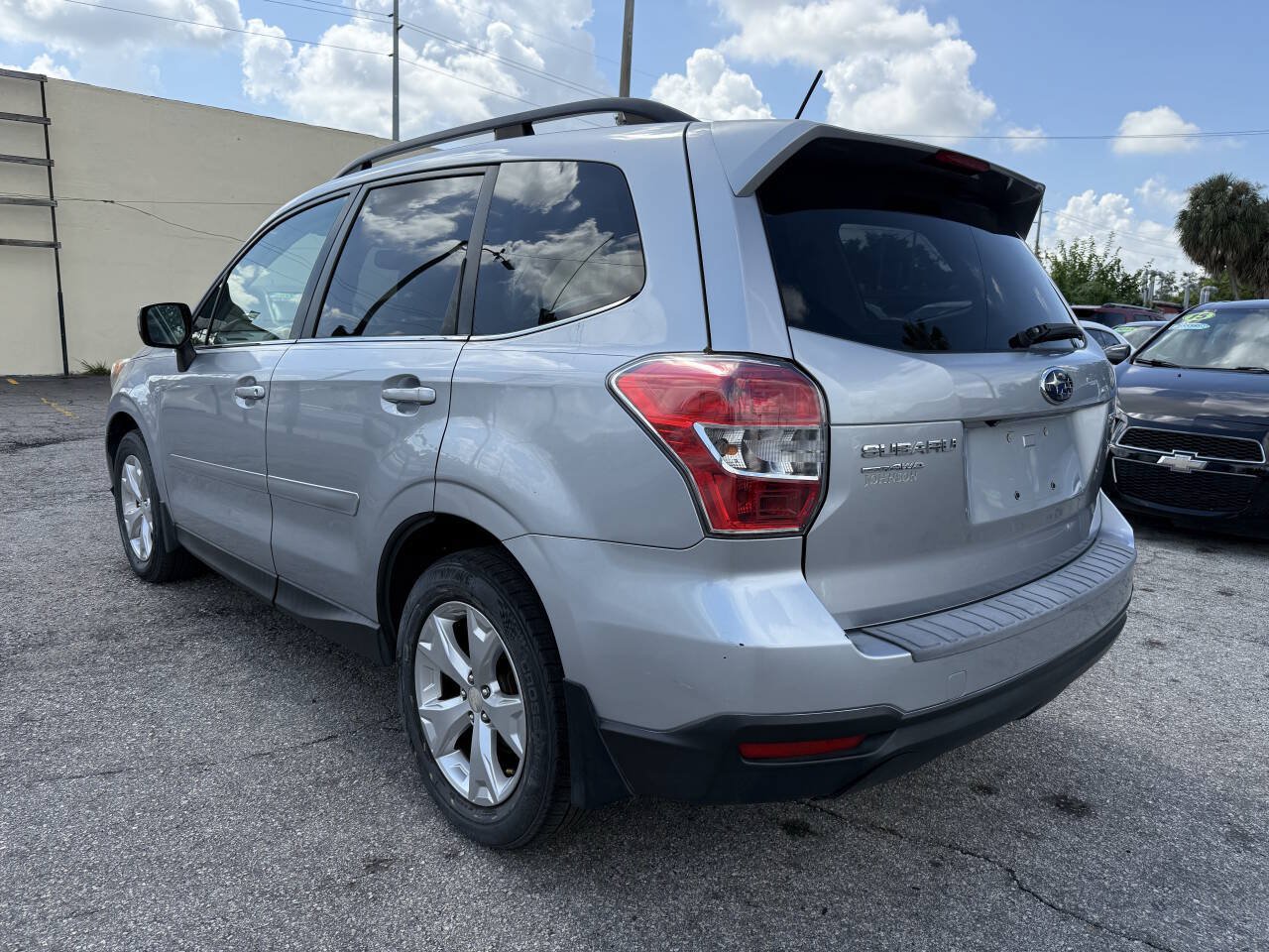 Used 2014 Subaru Forester 2.5i Limited AWD/4WD image 5