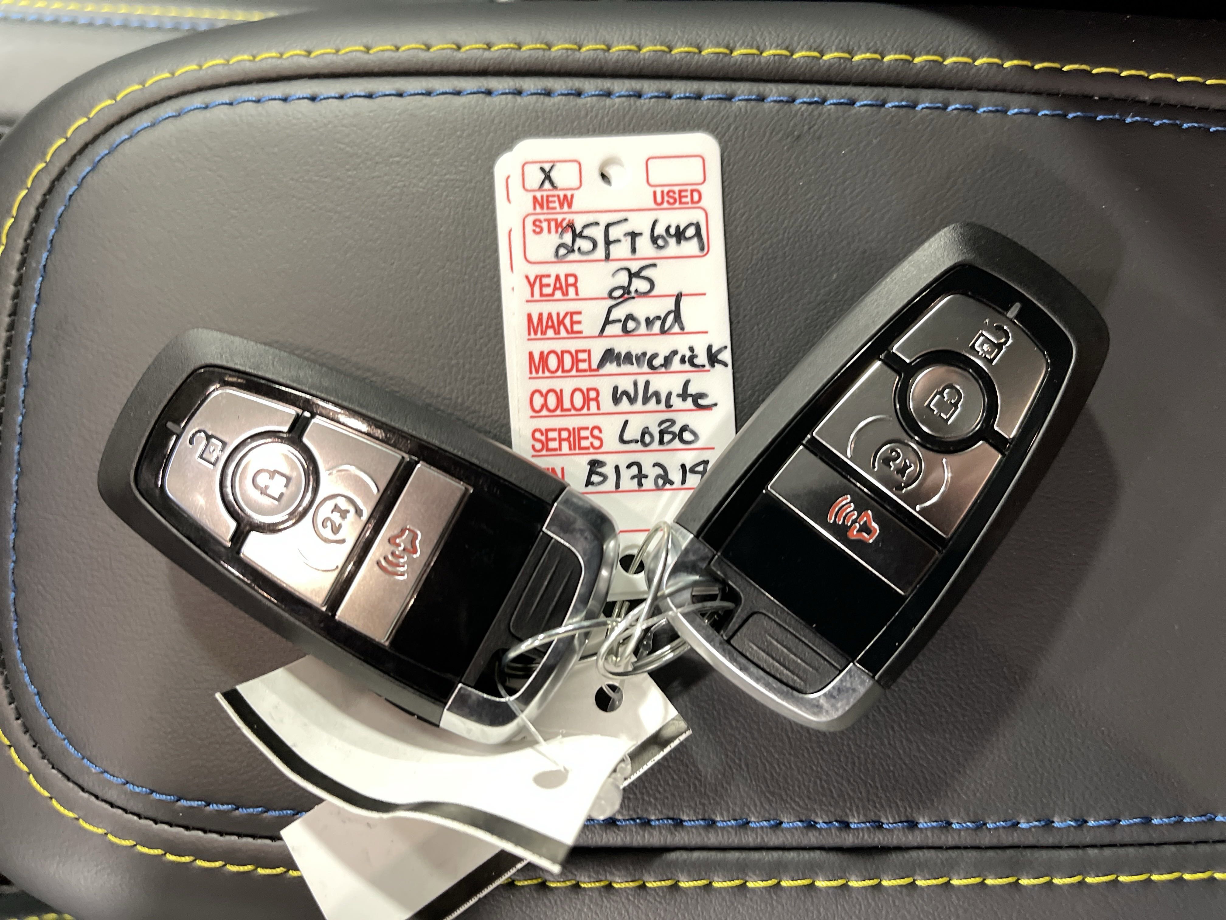 New 2025 Ford Maverick Lobo image 28