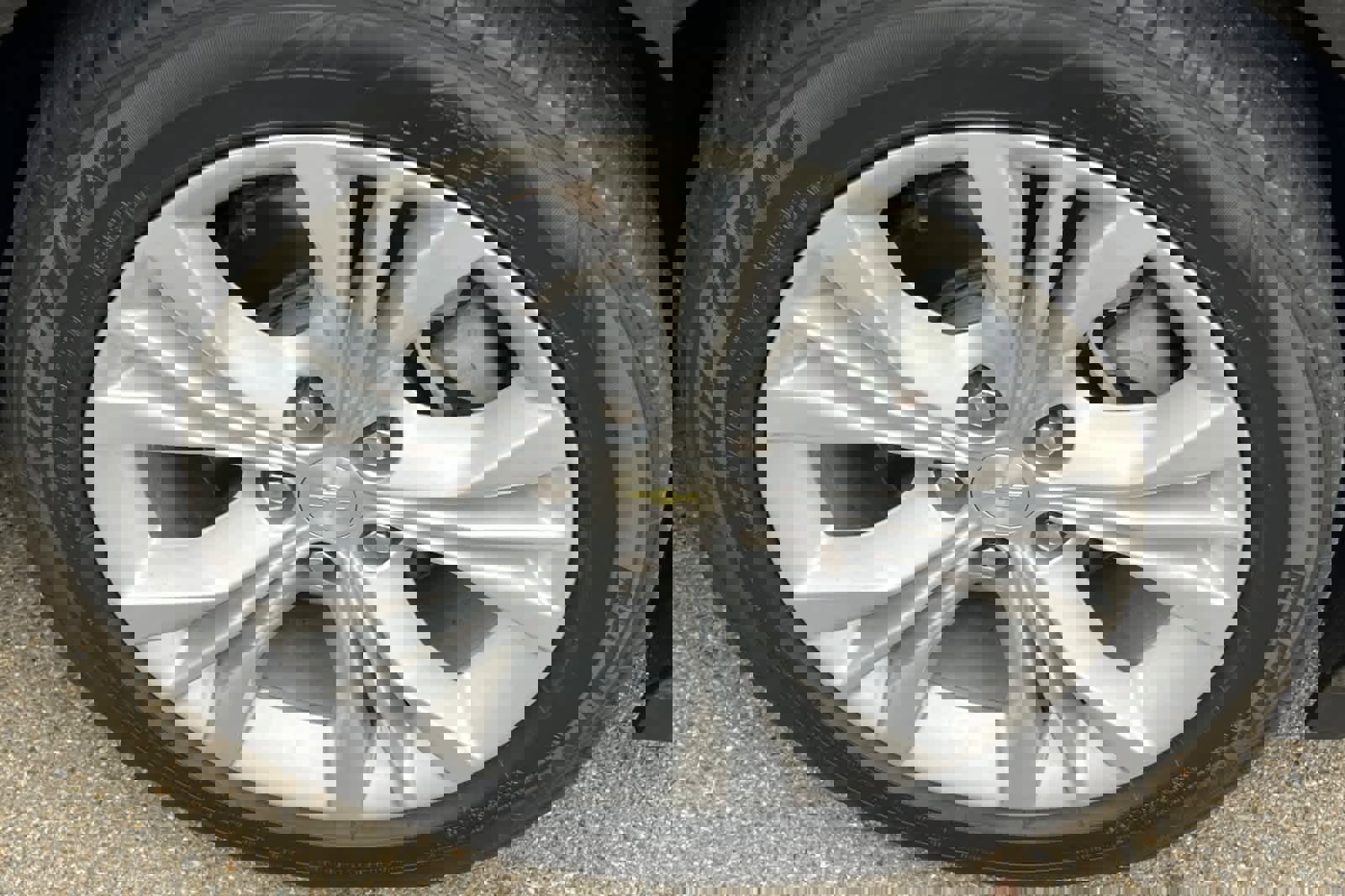 Used 2015 Chevrolet Impala LT image 12