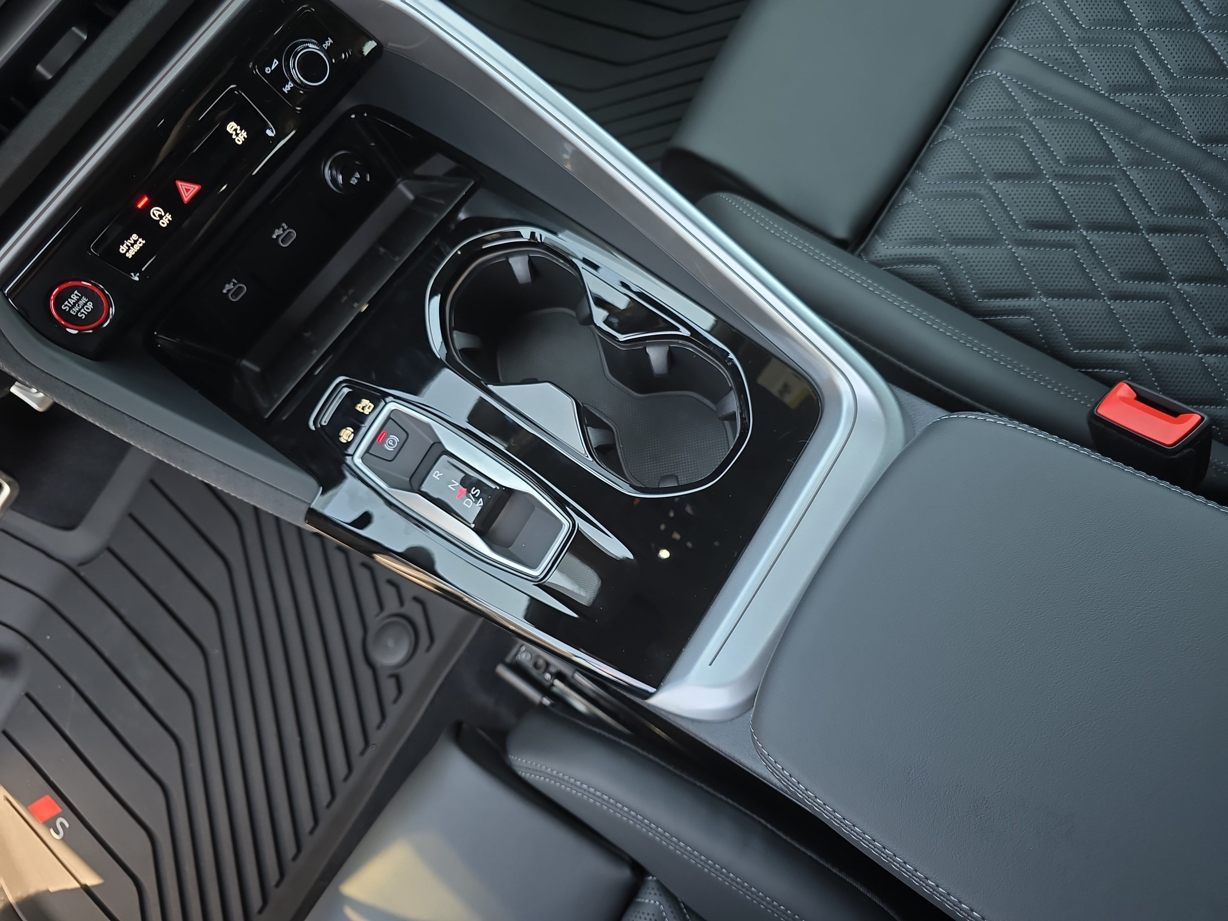 New 2026 Audi SQ5 Prestige AWD/4WD image 23