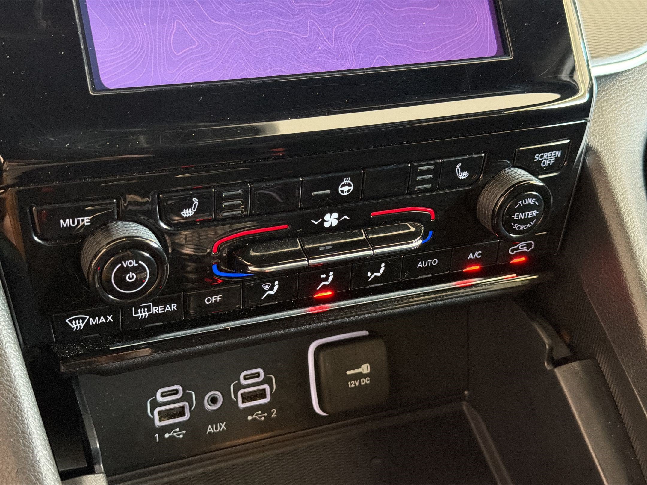 Used 2025 Jeep Grand Cherokee Altitude AWD/4WD image 18