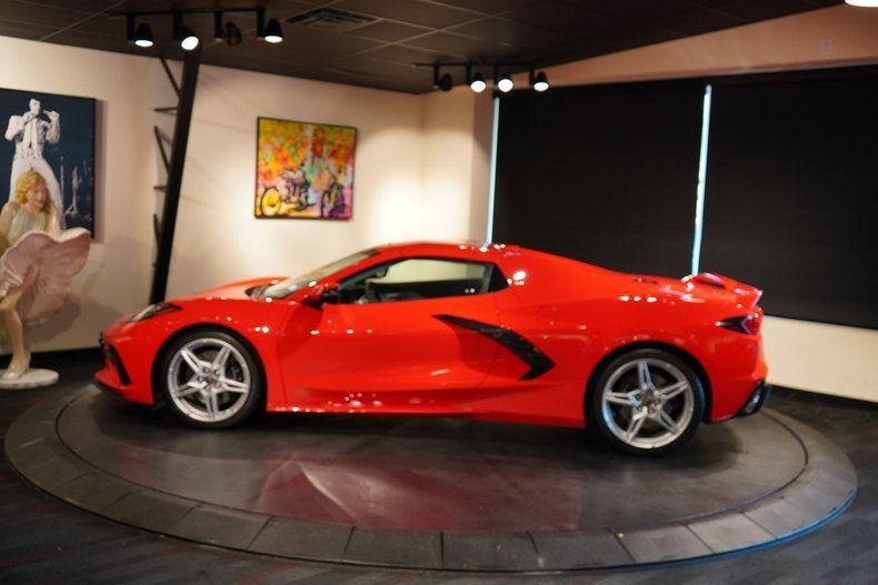 Used 2023 Chevrolet Corvette Stingray Premium Conv w/ Z51 Performance Package RWD image 4