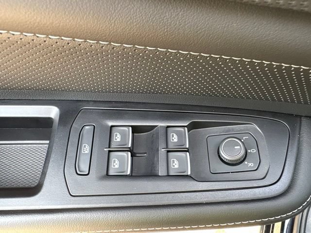 Used 2024 Volkswagen Atlas Cross Sport SEL R-Line AWD/4WD image 10