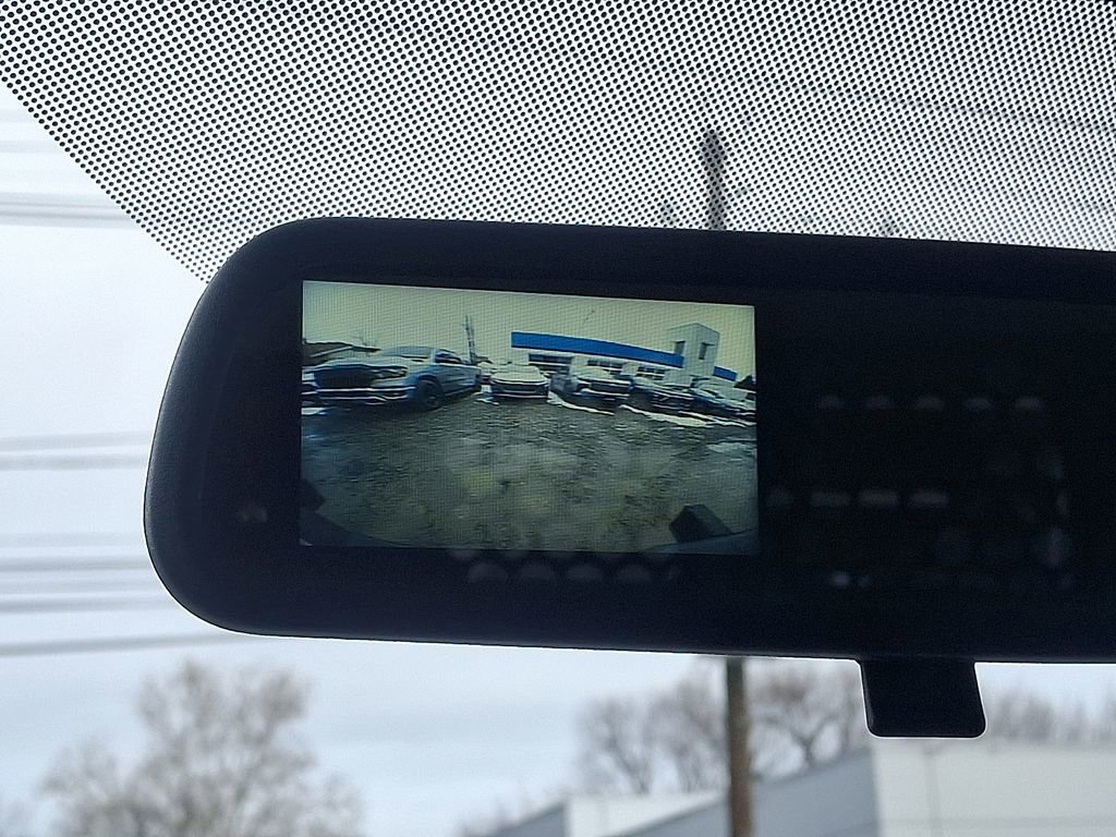 Used 2024 GMC Savana 2500 w/ Driver Convenience Package image 18