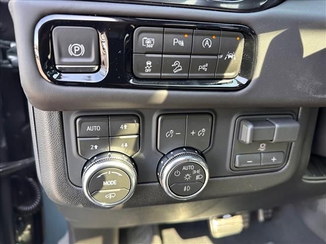 New 2026 GMC Yukon XL AT4 Ultimate image 29