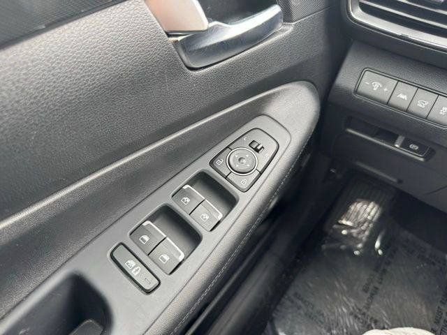 Used 2023 Hyundai Santa Fe SEL AWD/4WD image 59