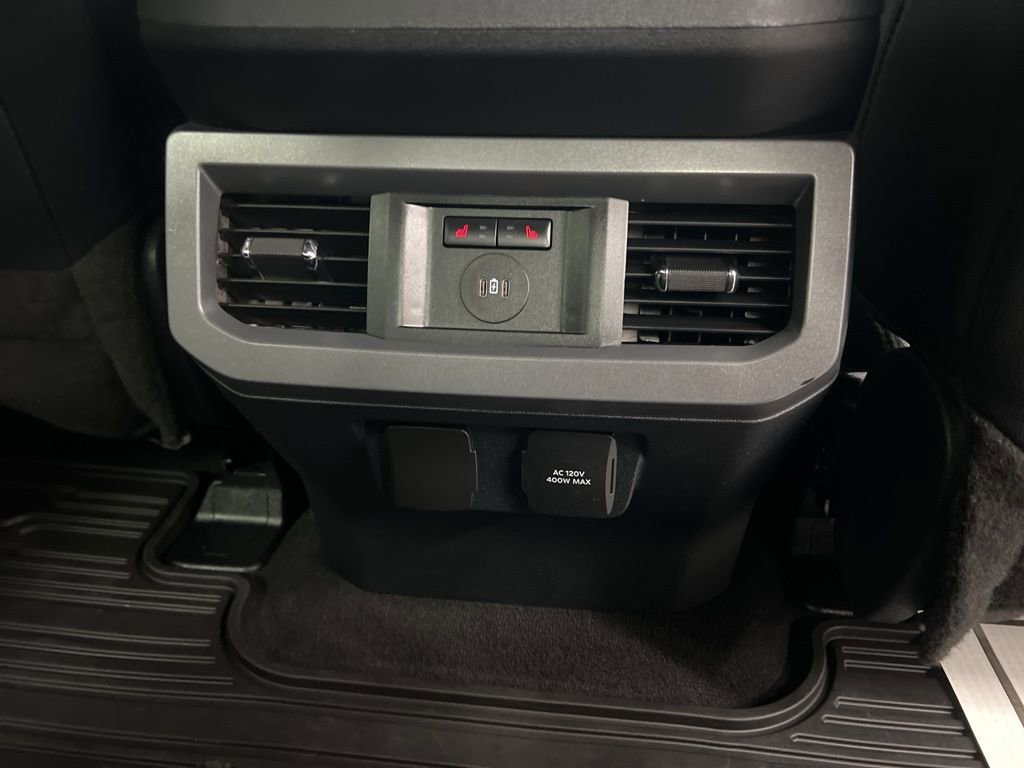 Used 2024 Ford F350 Lariat w/ Lariat Ultimate Package image 11