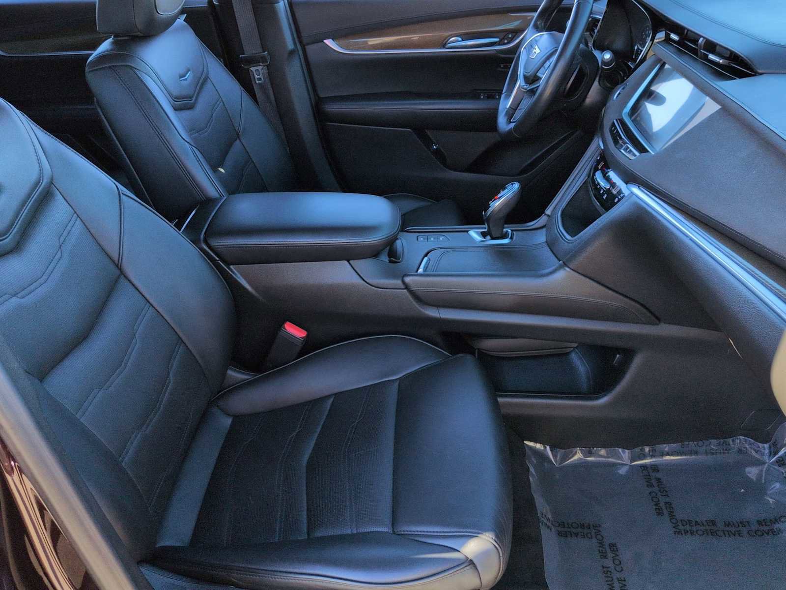 Used 2018 Cadillac XT5 Platinum w/ Driver Assist Package image 24