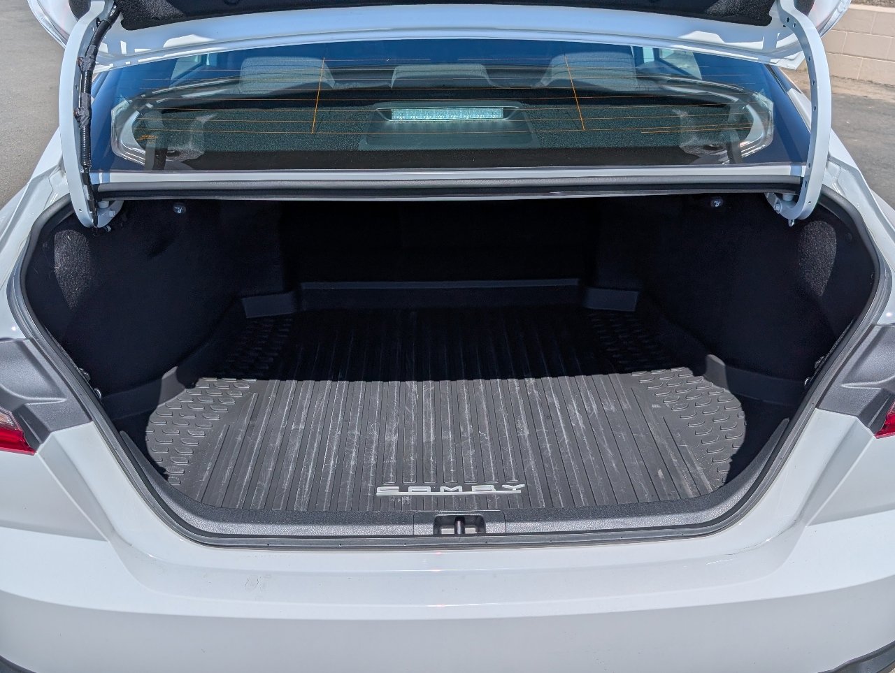 Used 2026 Toyota Camry LE w/ Convenience Package image 9