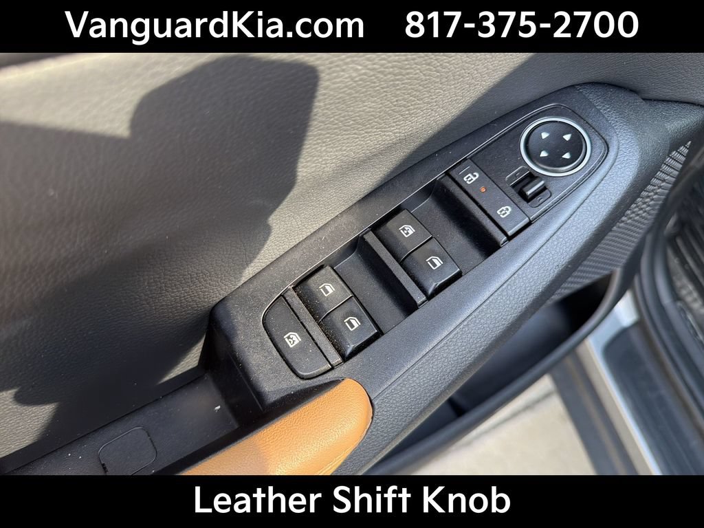 Certified 2024 Kia Seltos EX FWD image 17