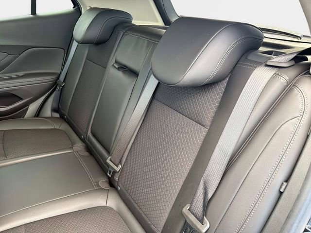 Used 2022 Buick Encore Preferred w/ Safety Package image 12