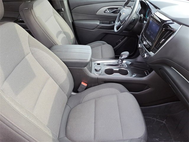 Used 2023 Chevrolet Traverse LT w/ LPO, Floor Liner Package image 28