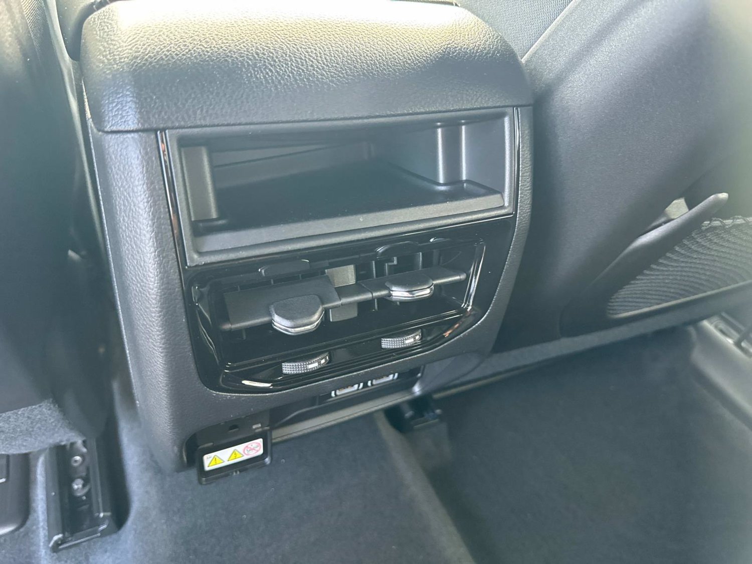 New 2027 Jeep Grand Cherokee Laredo X AWD/4WD image 20