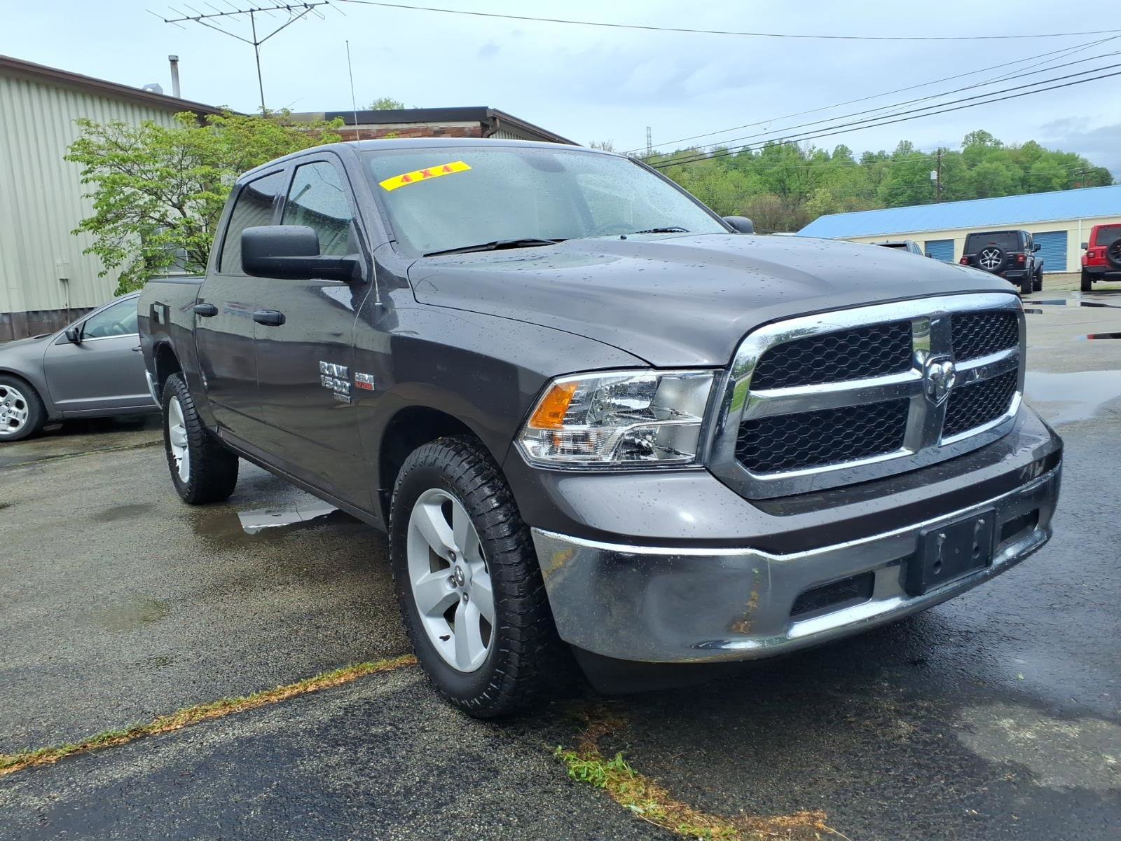 Used 2023 RAM 1500 Classic SLT AWD/4WD image 1