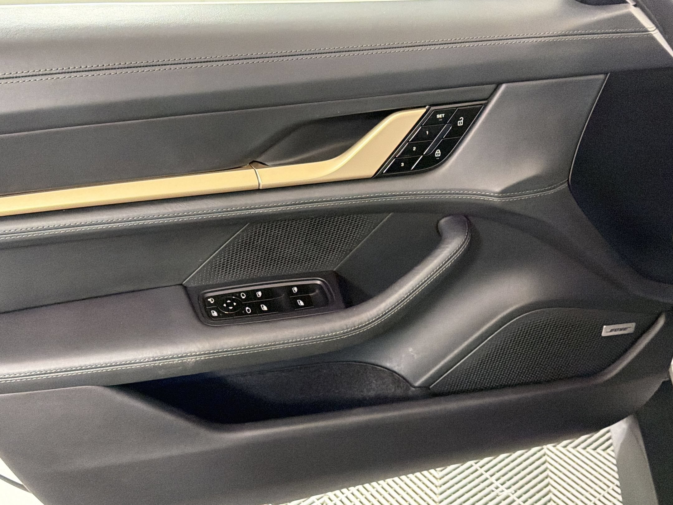 Certified 2020 Porsche Taycan 4S AWD/4WD image 16