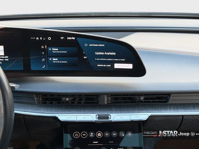 Used 2024 Lucid Air Touring image 16