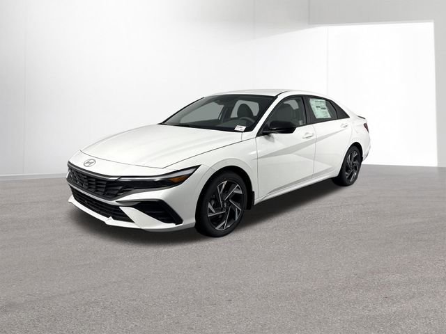 Used 2025 Hyundai Elantra Sport FWD image 1